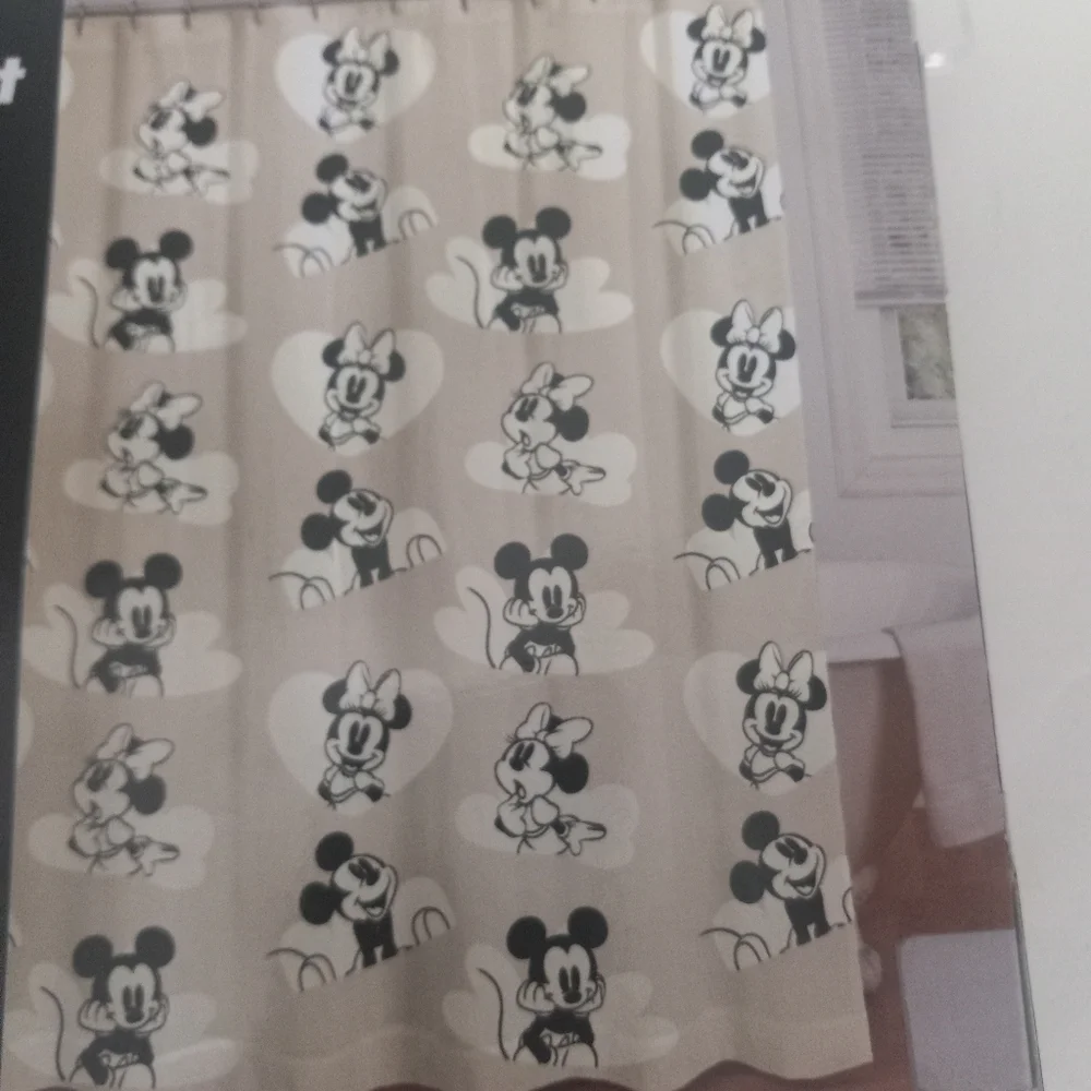Disney Mickey And Minnie Mouse Valentine's Day Shower Curtain Set 72
